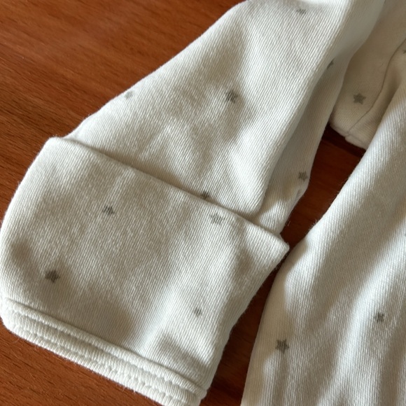 Little Me Newborn Gown and Hat - Picture 4 of 6